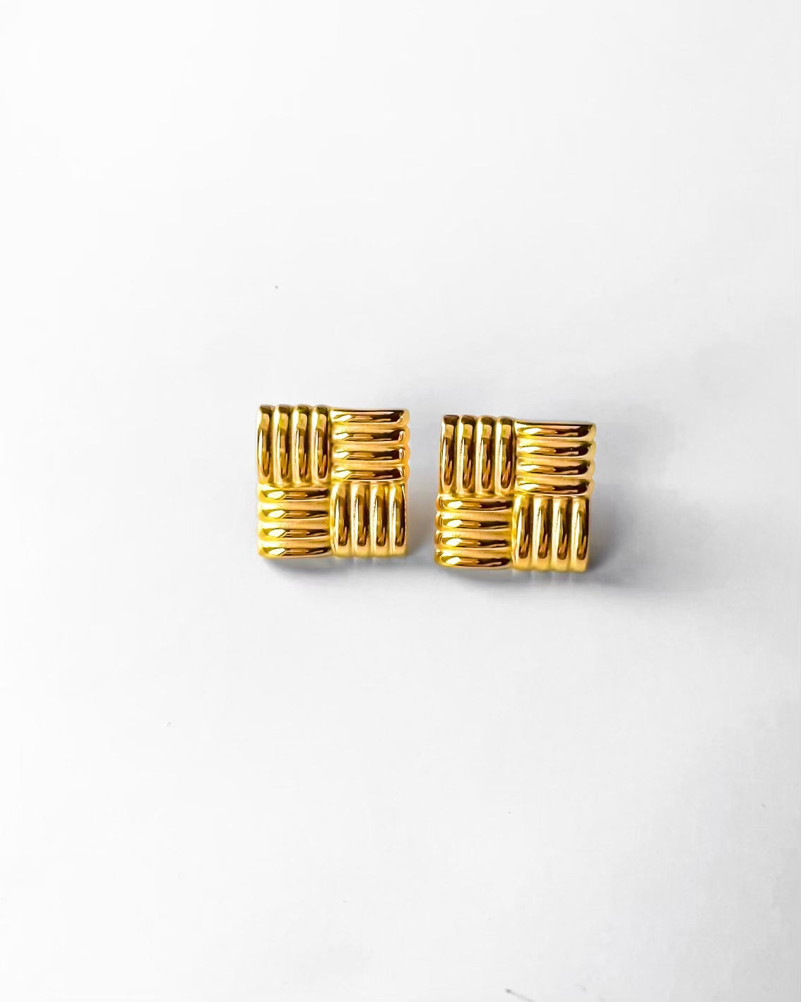 Glamour Earring