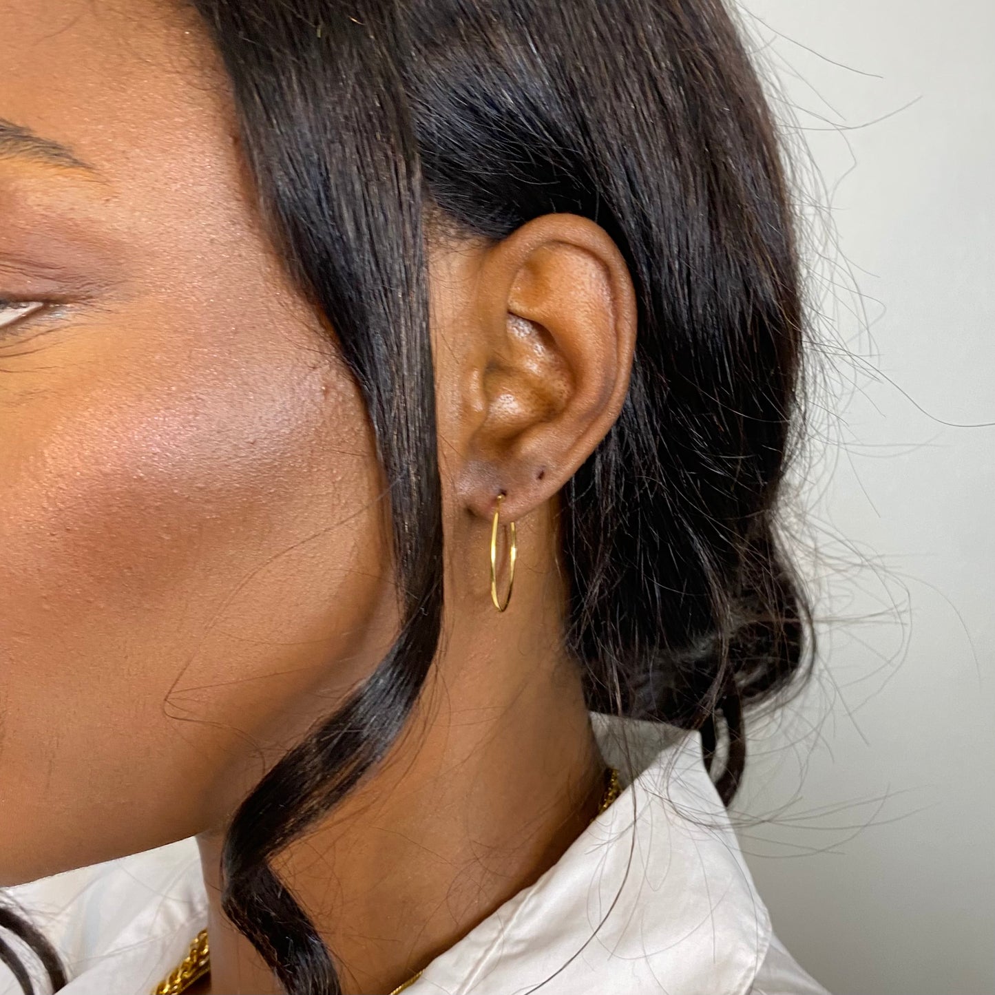 Lala Thin Hoop Earrings