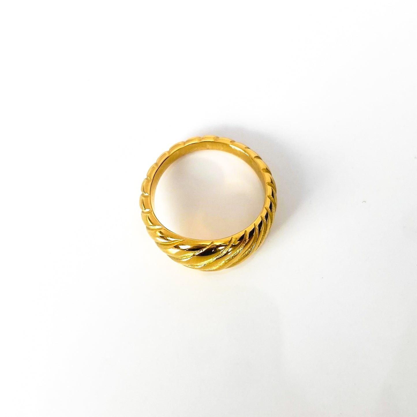 Flat Croissant Ring