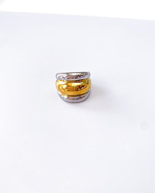 The Gold Sandwich Ring