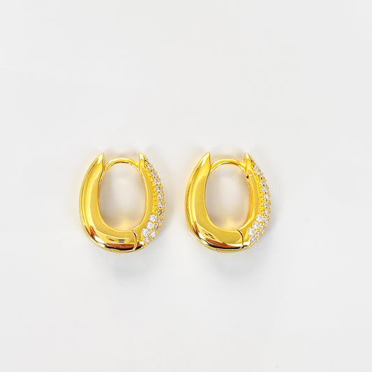 Tracy Huggie Earring